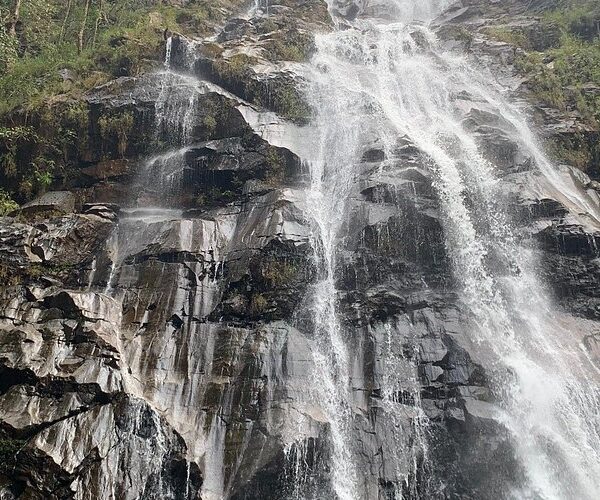 Bee Falls, Pachmarhi
