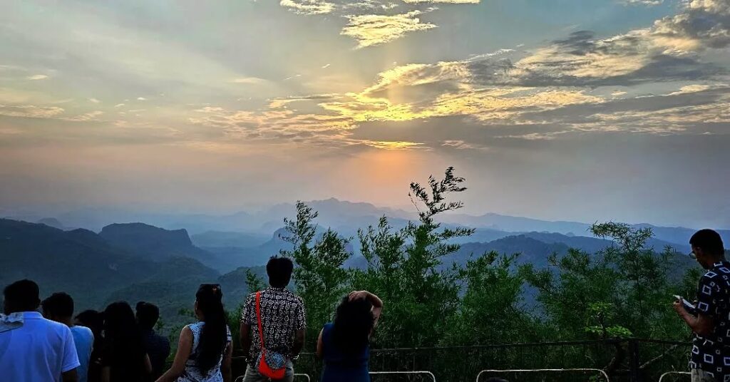 pachmarhi pic